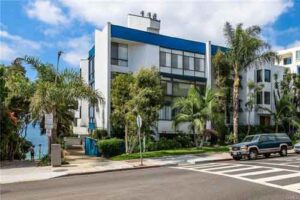 575 Esplanade oceanfront condos in Redondo