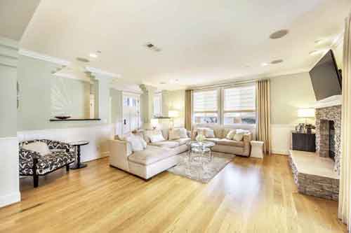 Luxury living rooms in Redondo Beach
